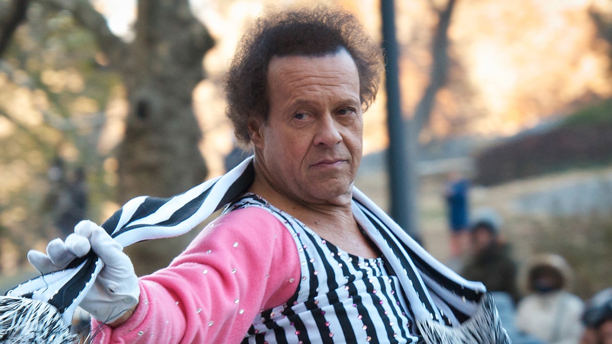 Richard Simmons claims Roseanne Barr tried to ‘force feed’ him on her talk show