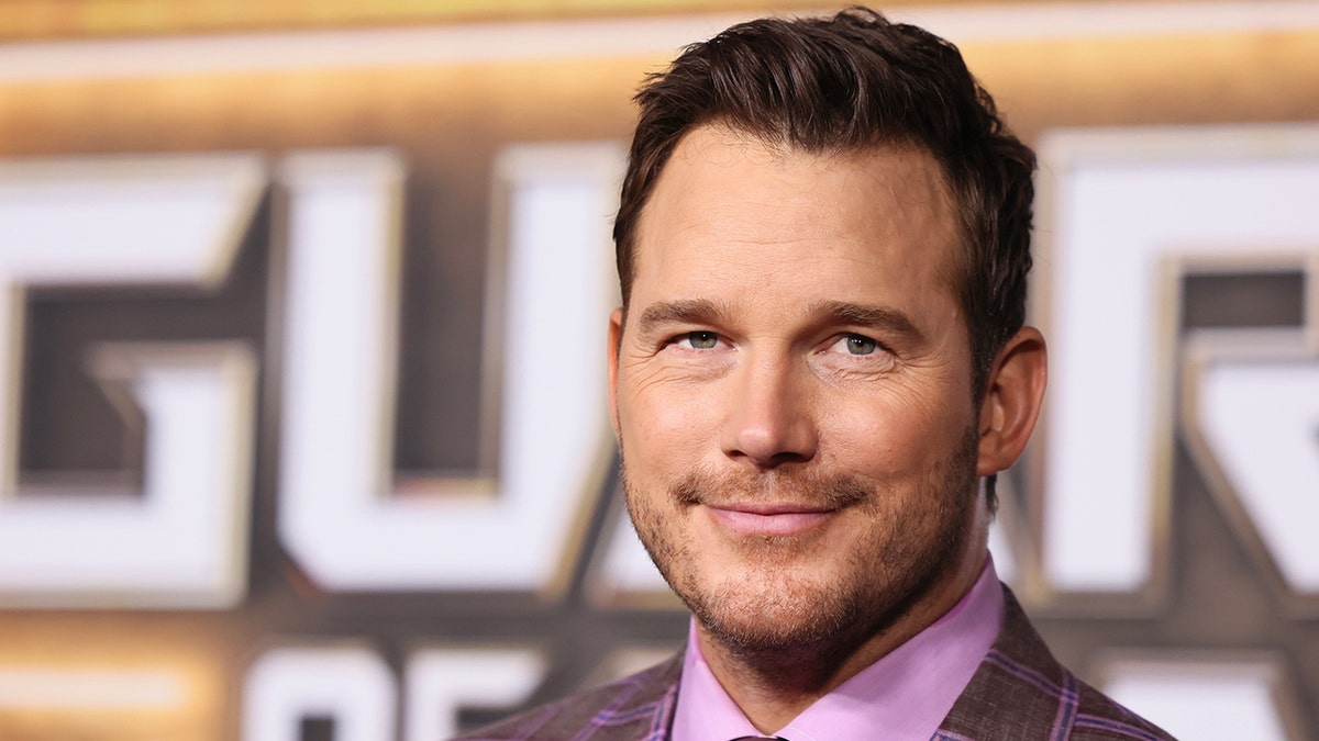 Chris Pratt parents his kids differently ‘based on gender,’ says girls have him ‘wrapped around their finger’